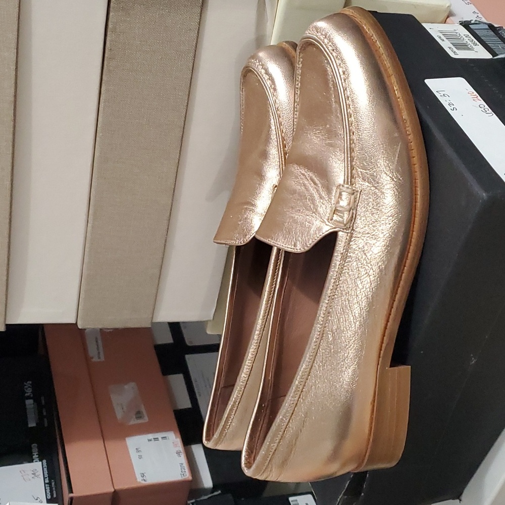 NIB $645 Tabitha Simmons golden loafers